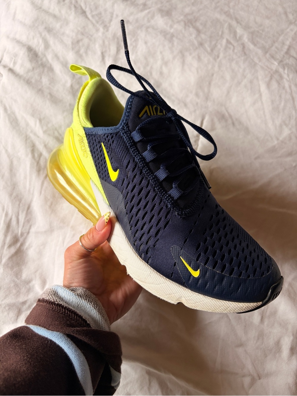 Nike Air Max 270 Sneaker - Navy & Volt